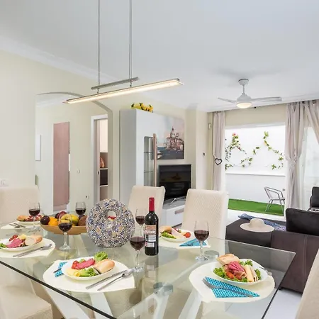 וילה Villa Costa Adeje אדחה