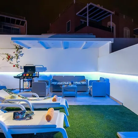 Villa Costa Adeje * אדחה