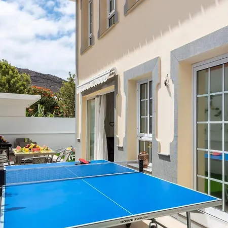 Villa Costa Adeje וילה אדחה